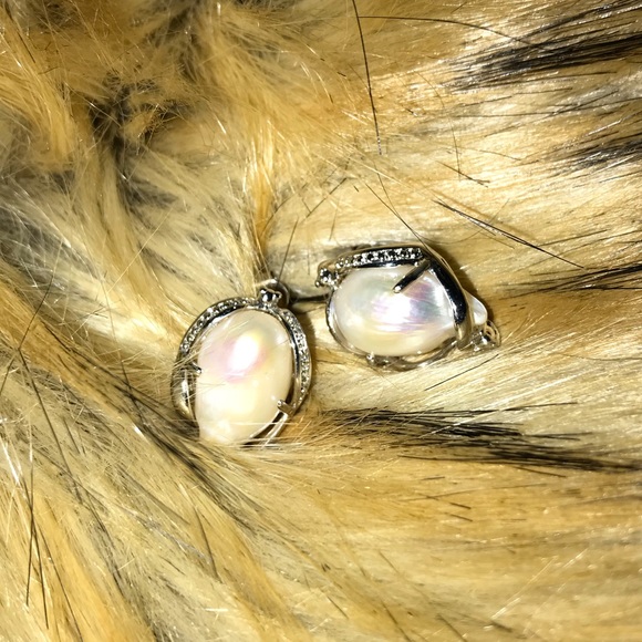 Jewelry - Pearl Earrings - Sterling Silver